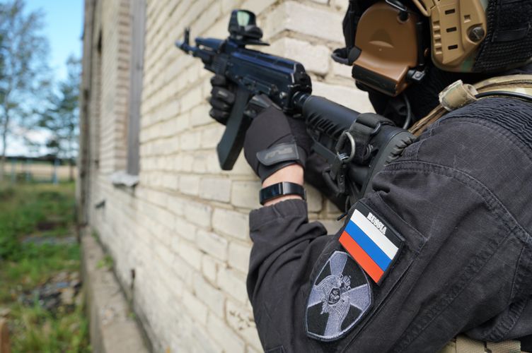 При содействии сотрудников  новгородского СОБР  Росгвардии задержаны подозреваемые в хищении дизельного топлива из магистрального нефтепродуктопровода