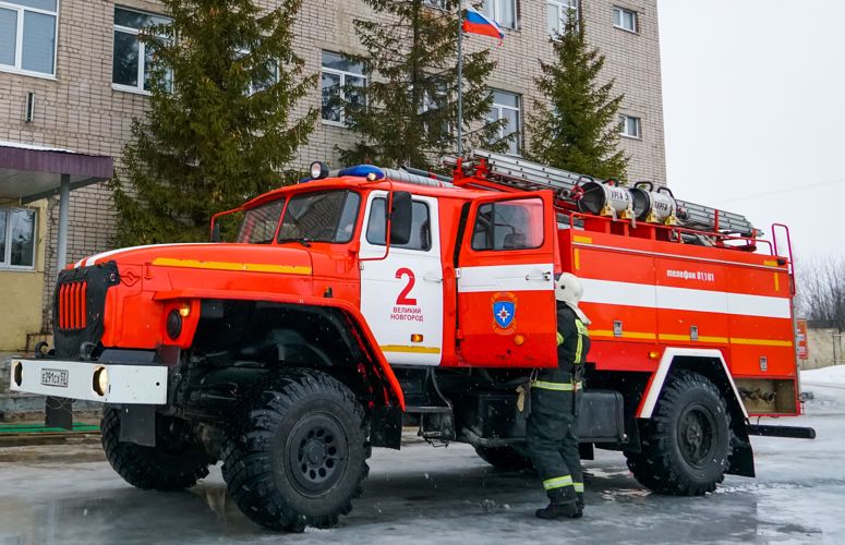 В Новгородской области сотрудники Росгвардии провели пожарно-тактические занятия