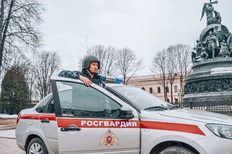 Новгородские росгвардейцы пресекли мелкое хулиганство