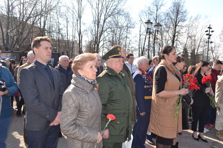 Новгородские росгвардейцы  приняли участие в выставке, посвященной подвигам героев специальной военной операции