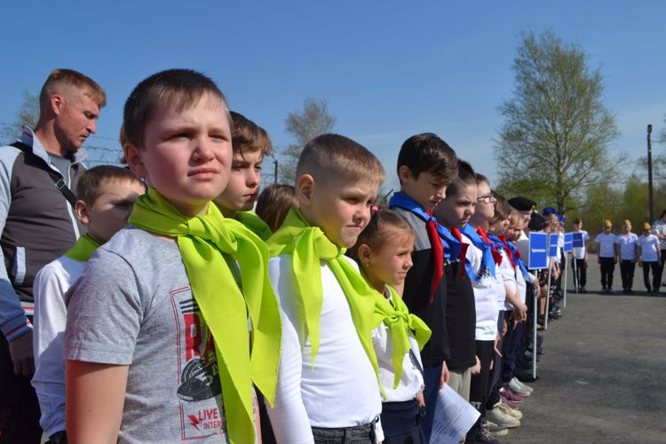 Новгородские росгвардейцы  провели  соревнования  по инженерной подготовке  в рамках детско-юношеской военно-спортивной игры «Зарничка»