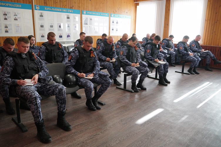 Новгородские росгвардейцы присоединились к Всероссийской акции «Бессмертный автополк»
