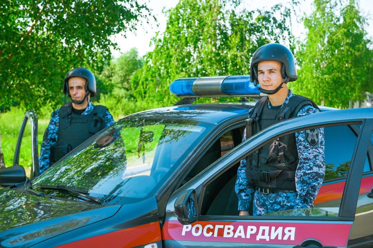 Новгородские росгвардейцы обеспечили правопорядок во время празднования Дня  города Валдай 