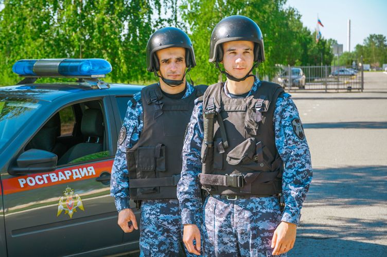 Новгородские росгвардейцы обеспечили правопорядок во время празднования Дня города Валдай