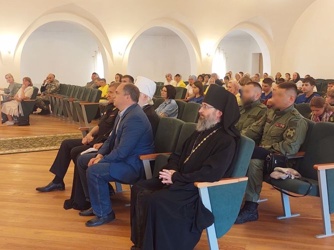 Новгородские росгвардейцы приняли участие в организации молодежного проекта «Иверский городок – 2023»