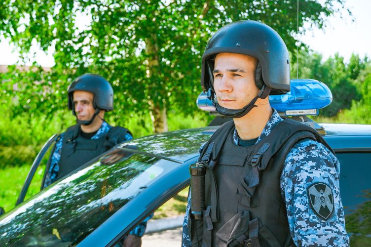 Новгородские росгвардейцы задержали гражданина, подозреваемого в совершении грабежа