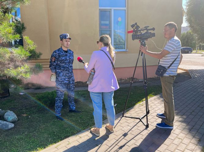 Новгородские росгвардейцы провели эстафету для детей