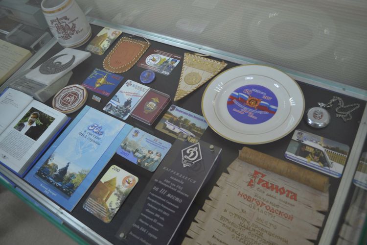 В Великом Новгороде  принятые на службу сотрудники посетили музей вневедомственной охраны