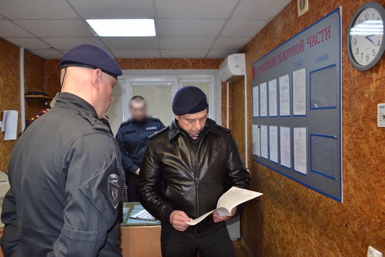 Командующий Северо-Западным округом Росгвардии проверил готовность вверенных ему подразделений в Новгородской области