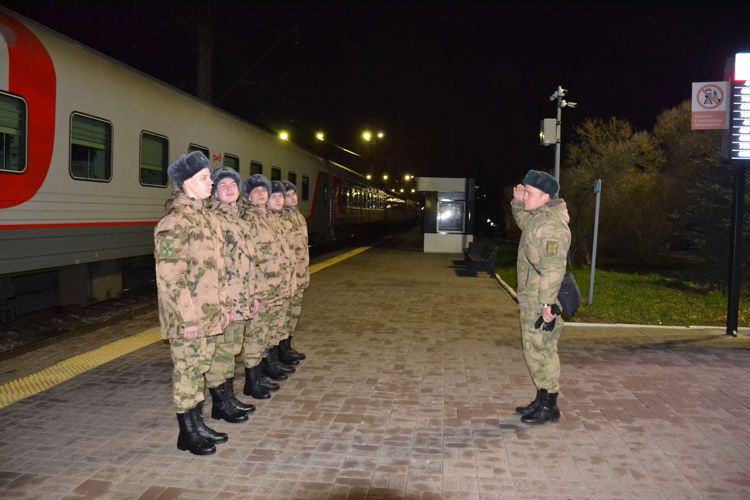 Новгородские юноши отправились служить в Северо-Западный округ Росгвардии
