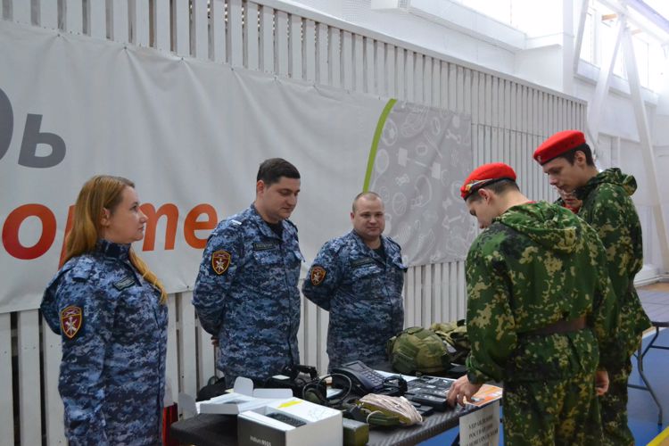 Новгородские росгвардейцы приняли участие в судействе молодежных соревнований по прикладным и технических дисциплинам