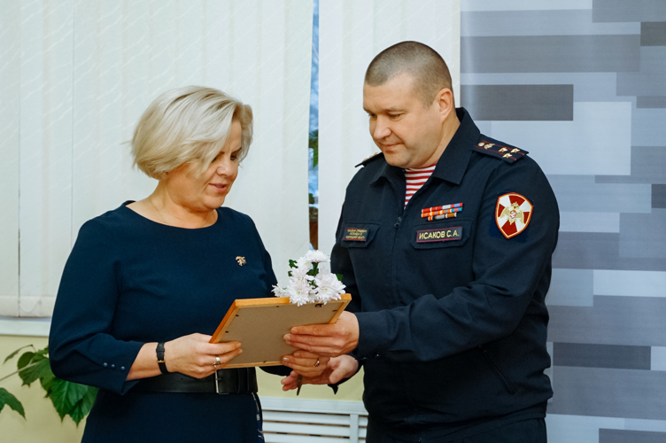 Новгородские росгвардейцы  в день пресс-службы Росгвардии  провели круглый стол с представителями СМИ  региона