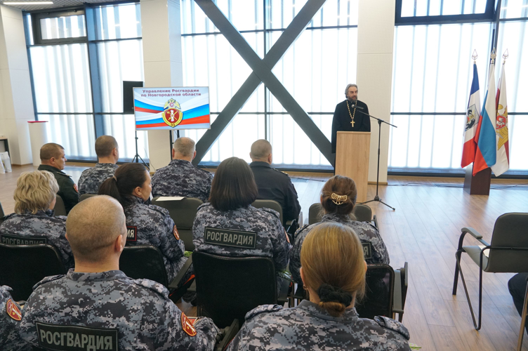 В Великом Новгороде прошли торжественные мероприятия, посвященные Дню подразделений лицензионно-разрешительной работы и государственного контроля Росгвардии