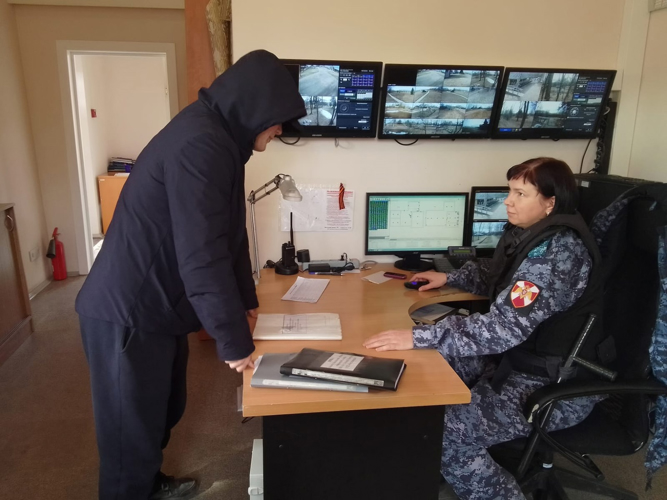 Новгородские росгвардейцы провели учения на объекте Новгородского музея-заповедника