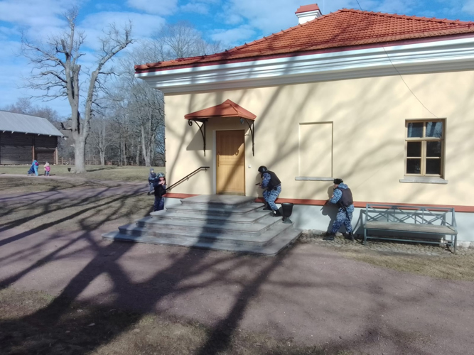 Новгородские росгвардейцы  провели учения на объекте Новгородского музея-заповедника 