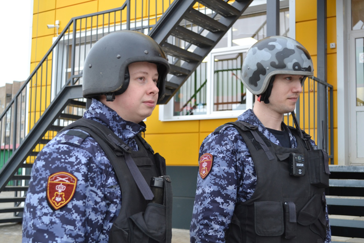 Новгородские росгвардейцы провели учебное занятие с персоналом детского сада