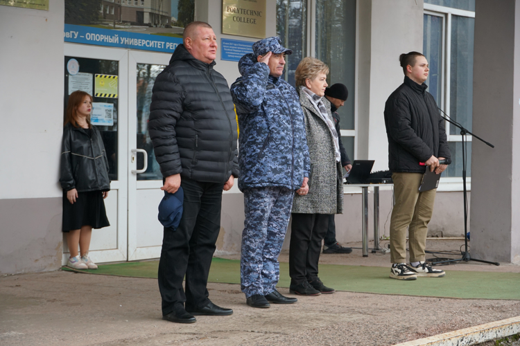 Новгородские росгвардейцы почтили память Сергея Кононова, героически погибшего при исполнении служебно-боевых задач