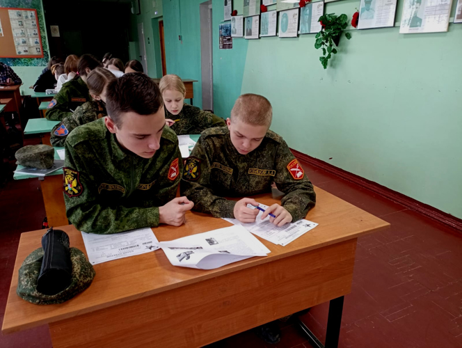 Новгородские кадеты Росгвардии  впервые приняли участие в «Диктанте Победы»