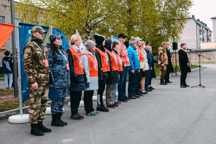 Новгородские росгвардейцы провели соревнования для детей в рамках детско-юношеской военно-спортивной игры «Зарничка»