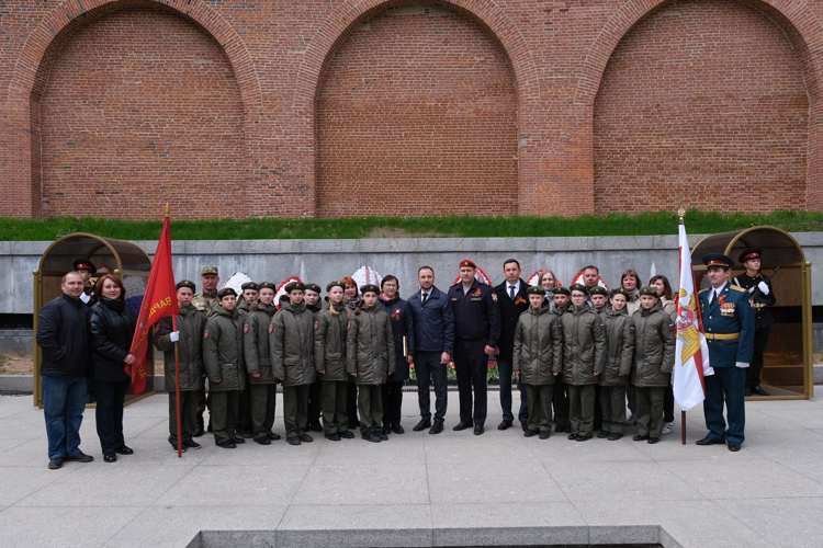 Новгородские  подшефные воспитанники кадетского класса  Росгвардии дали торжественную клятву