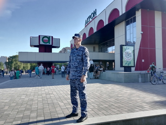 Новгородские росгвардейцы обеспечили безопасность во время проведения праздничных мероприятий