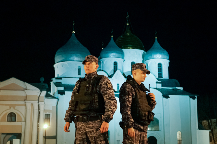 Новгородские  росгвардейцы обеспечили  правопорядок   во   время празднования Пасхи