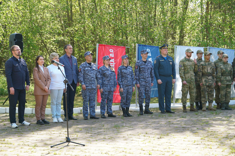 Подшефный класс  новгородской Росгвардии  занял  несколько призовых мест  в отдельных дисциплинах в  рамках игры «Зарница» - «Школа безопасности»