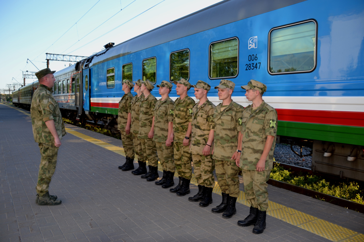 Более 30 новгородских  юношей отправились  служить  в Северо-Западный округ Росгвардии
