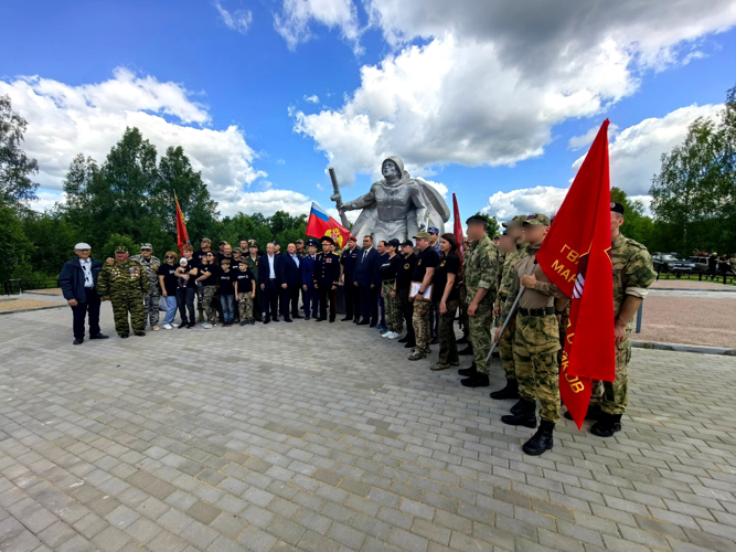 В Новгородской области  росгвардейцы приняли участие в перезахоронении  красноармейцев 