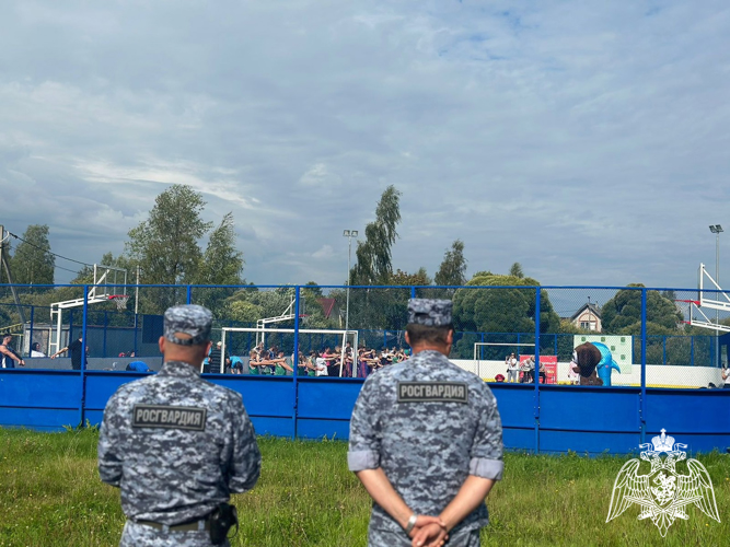 Сотрудники новгородской Росгвардии обеспечили безопасность во время проведения спортивных мероприятий