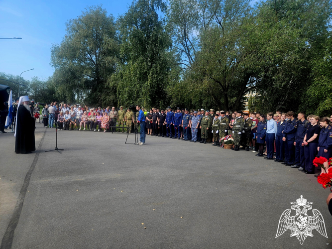 Новгородские росгвардейцы приняли участие в мероприятии, посвященном Дню солидарности в борьбе с терроризмом  