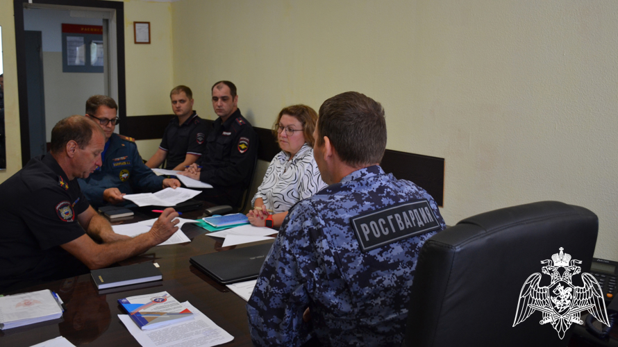 Новгородская Росгвардия, МЧС, УМВД взаимодействуют по вопросам гражданской обороны