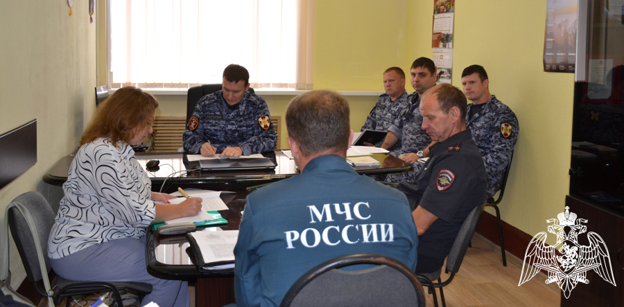 Новгородская Росгвардия, МЧС, УМВД взаимодействуют по вопросам гражданской обороны