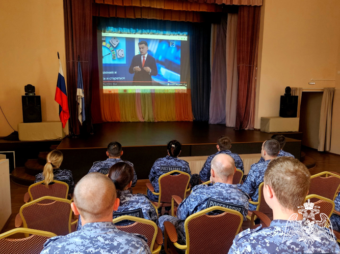 Новгородские  росгвардейцы  встретились  в онлайн  формате   с  представителями  Российского общества  «Знание»