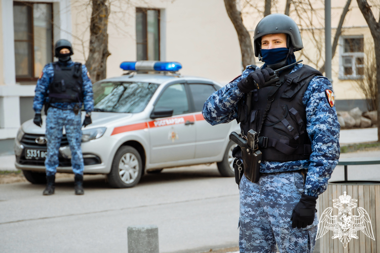 Новгородские росгвардейцы обеспечили безопасность во время проведения музыкального концерта