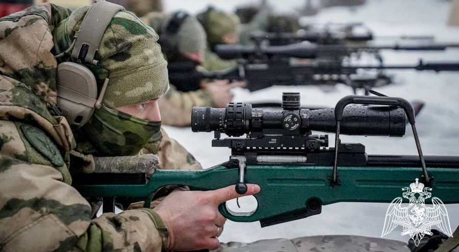 Телесюжет в программе "Новость часа" на Новгородском областном телевидении от 30 января 2025 года об отработке стрельб из гранатометов и снайперских винтовок под Петербургом