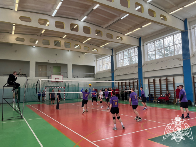 Новгородские росгвардейцы провели областной турнир по волейболу