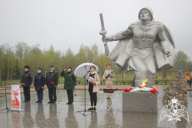 В Новгородской области росгвардейцы приняли участие в перезахоронении красноармейцев