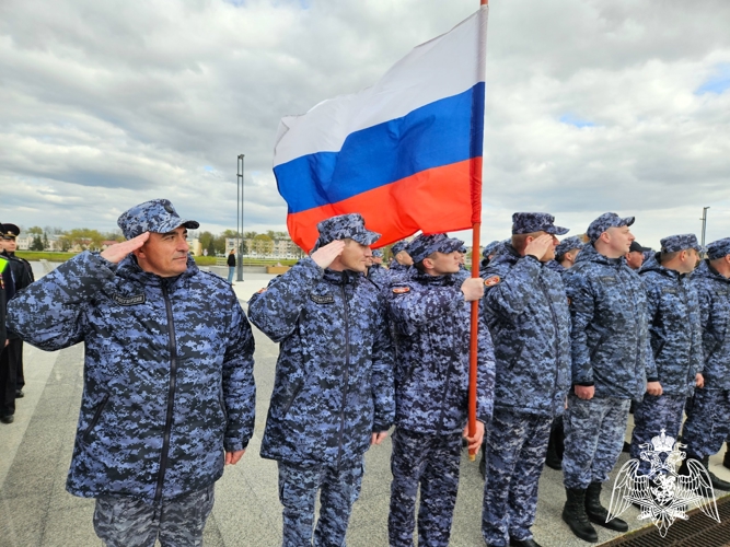 Боевая техника и военнослужащие Росгвардии примут участие в Параде Победы в Великом Новгороде