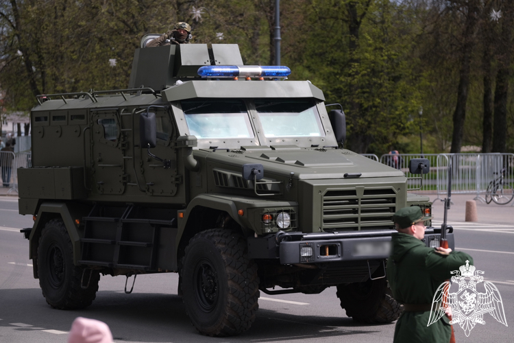 Боевая техника и военнослужащие Росгвардии примут участие в Параде Победы в Великом Новгороде