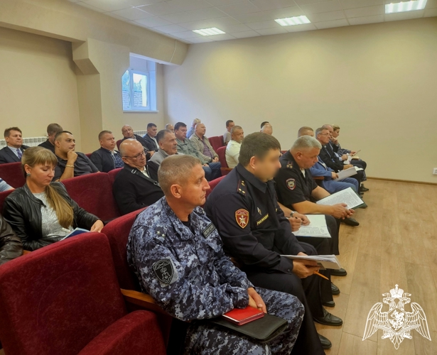 В Великом Новгороде состоялось расширенное заседание представителей Росгвардии и руководителей частных охранных предприятий