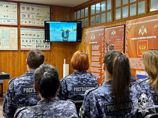 В рамках празднования Дня Героев Отечества  новгородские росгвардейцы  провели патриотическое мероприятие 