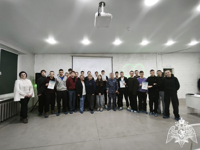 Новгородские росгвардейцы приняли участие в патриотическом мероприятии, посвященном Дню снятия блокады Ленинграда