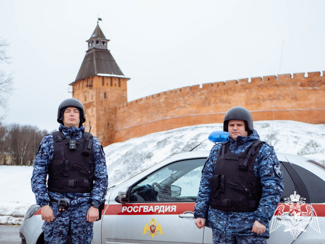 Ежесуточно более 30 экипажей вневедомственной охраны Росгвардии обеспечивают безопасность в регионе