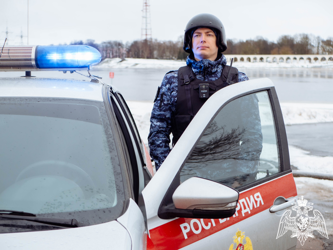 Новгородские росгвардейцы задержали  мужчину