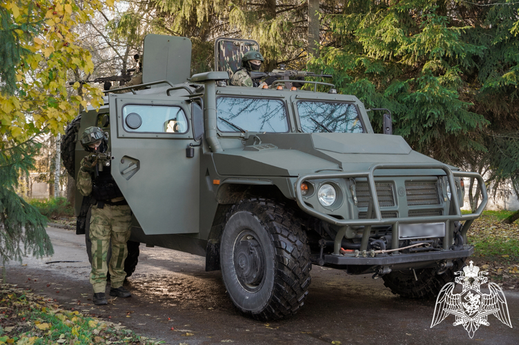 Отряд мобильный особого назначения (ОМОН)