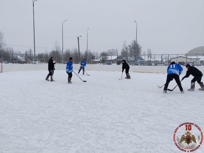 В Новгородской области росгвардейцы приняли участие в турнире по хоккею