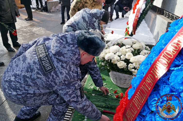 Новгородские росгвардейцы приняли участие в общегородском мероприятии, посвященном Дню защитника Отечества