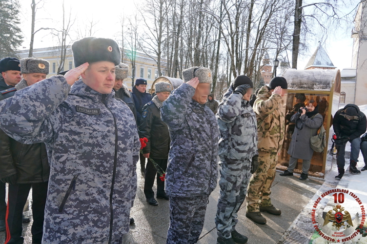 Новгородские росгвардейцы приняли участие в общегородском мероприятии, посвященном Дню защитника Отечества