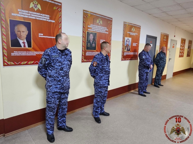 В Управлении Росгвардии по Новгородской области поздравили сотрудниц с 8 марта
